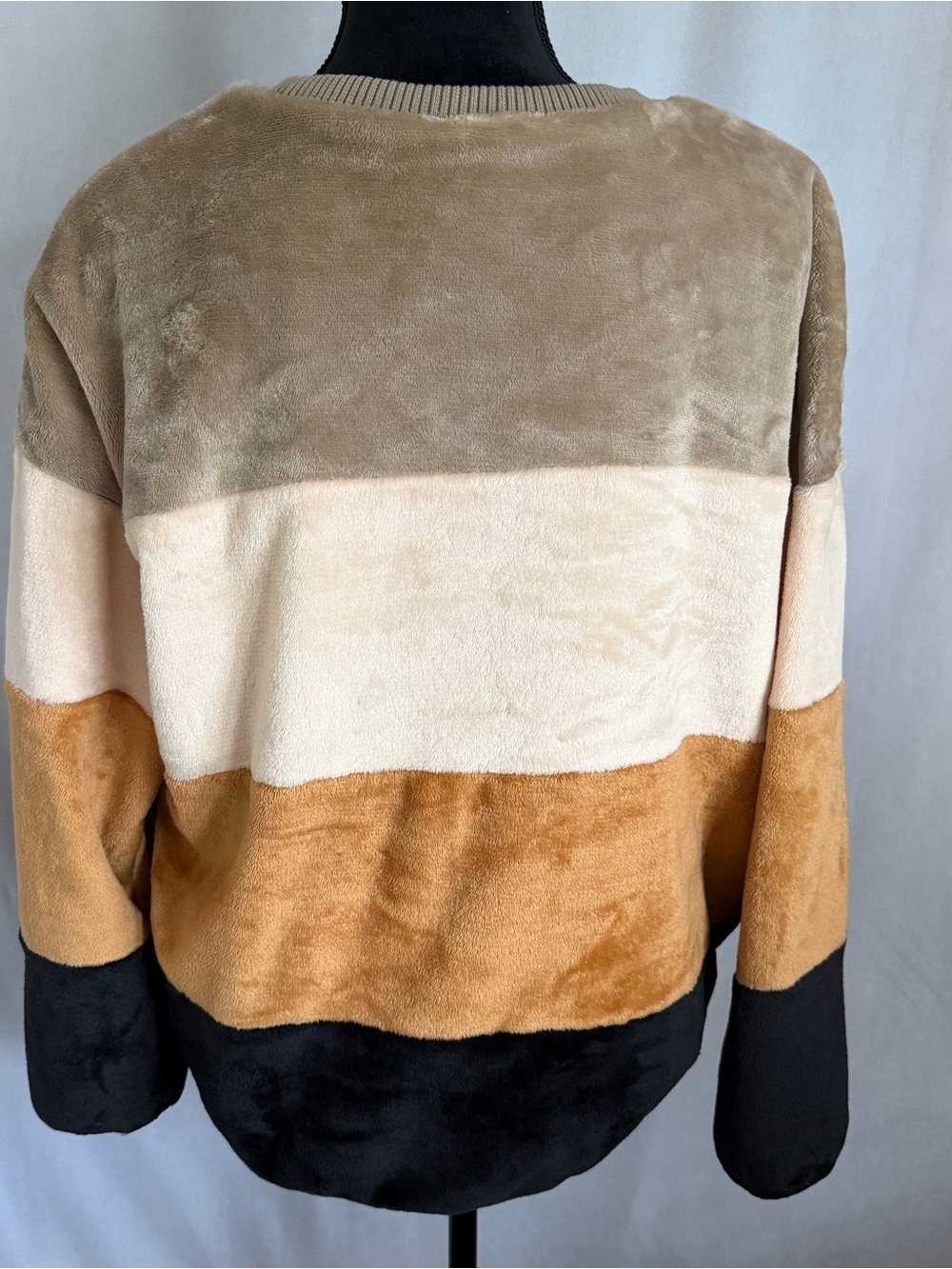 Entro Sweater Womens M Multicolor Colorblock Fleece Lined Fuzzy Soft Pullover - Picture 2 of 8